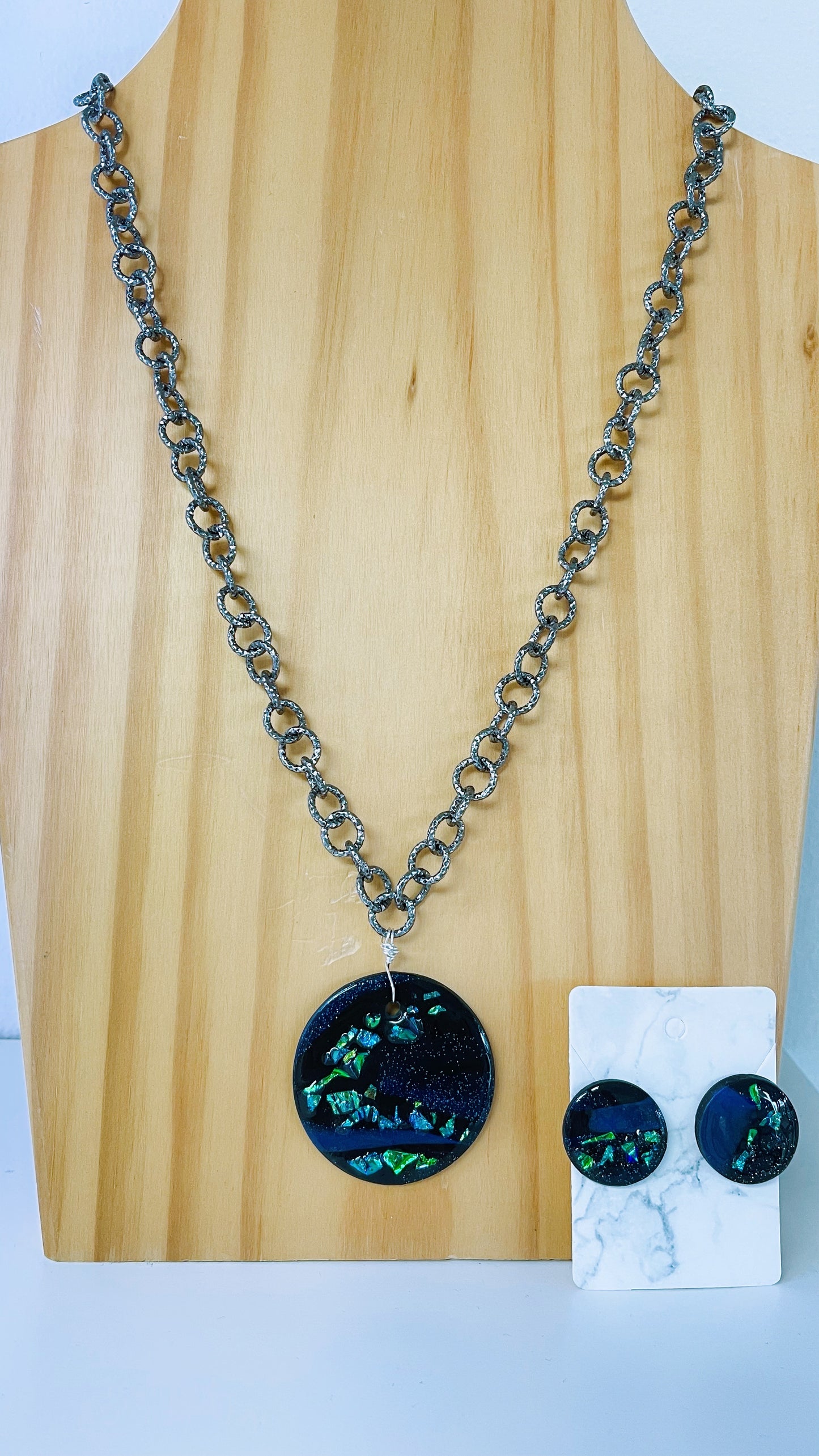 Night Circle Chain Set $35